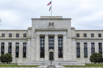 Trump violates federal independence with historic demands to the Supreme Court