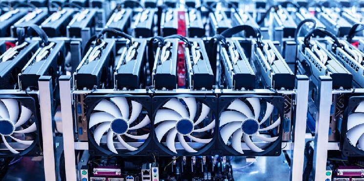 Riot Platforms sells $44 million in Bitcoin amid the mining industry's headwinds