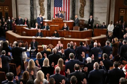 Should the "Domain Domain Act" be approved to clarify cryptocurrency?