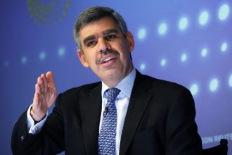 While everyone waits for the Fed to cut interest rates, market guru El Elian issues a surprising statement