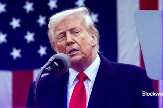 The US economy shrunk in the first three months of the year as fears of the effects of tariffs grew