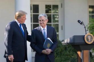 It's like Jerome Powell, the Fed Chair! President Donald Trump targeted Powell and called him "silly" again! - "I've started talking!"