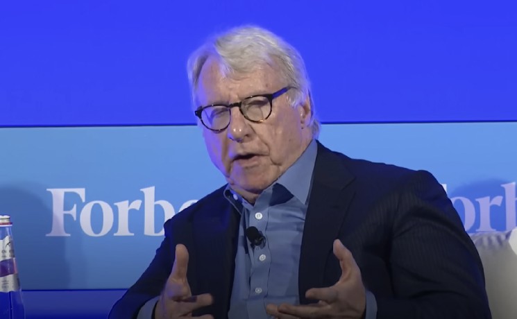 Top Short Sellers Slam Bitcoin Supporter Saylor