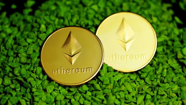Ethereum Liquid Staking hits a new ATH with 35.5 million ETHs locked. Will the price continue?